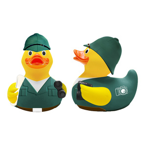 Cadeau souvenir spécial du parc, canard en caoutchouc en vinyle sur le thème de la jungle et du safari - Product Image 1