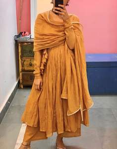 Nueva ropa de fiesta Look Pure Chinon Silk Fancy Alia cut Anarkali Gown Dupatta & Bottom Set para niñas Partywear - Product Image 1