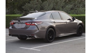 Voitures Toyota Camry d'occasion en excellent état prêtes à être expédiées - Product Image 5