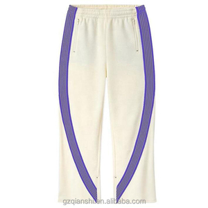 Pantalons en coton personnalisés OEM pantalons de survêtement amples pantalons de fabricant pour hommes pantalons de survêtement évasés personnalisés pantalons baggy à jambes larges à rayures - Product Image 5