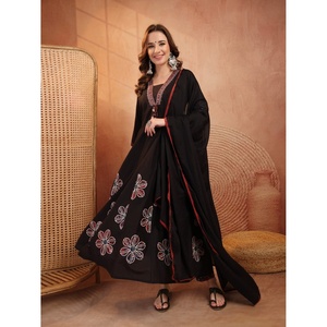 Magnifique ensemble Kurta indien/pakistanaise brodé en coton pour femme de Rama, avec pantalon et dupatta assortis, séchage rapide, traditionnel pour l'été - Product Image 2
