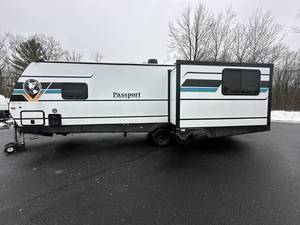 Autocaravana MINT 2025 Keystonez PASSPORT SUPER LITE 2660RL para Camping, Todoterreno, Camper Van, RV - Product Image 3
