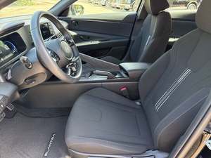 NUEVO 2025 N-Y-U-N-D-A-I ELANTRA SEL SPORT SEDÁN FWD - Product Image 4