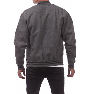 Venta al por mayor personalizado de los hombres de la Universidad Varsity Letterman Stand Collar chaqueta OEM disponible con parche bordado Chenille revestimiento frontal - Product Image 2