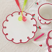 Assiette à gâteau de mariage et petit-déjeuner en porcelaine creuse gaufrée à bord rouge, faite à la main, style rétro français, 8 pouces, mignonne et féminine