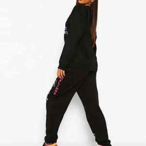 Mode personnalisé deux pièces ensemble femmes vêtements coton polaire pantalons de survêtement et sweat à capuche ensemble broderie Logo Streetwear survêtements femmes - Product Image 5
