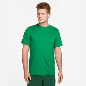 남자의 XL 피트니스 티셔츠 100% 폴리에스터 소나무 녹색 저지 패브릭 골지 넥 밴드 프린트 패턴으로 편안한 표준 맞춤