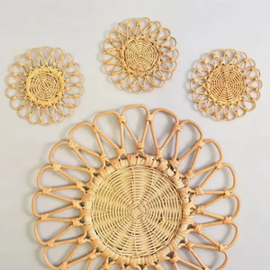 "Cesta de Arte de pared hecha a mano de mimbre tejido con decoración de flores para el hogar Vietnam" - Product Image 3