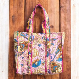 Le Souvenirs Vintage Lady Fashion Handmade <b>Quilted</b> for Lightweight <b>Tote</b> <b>Bag</b> Zipper Closure Canvas Lining Winter Summer Travel - Product Image 4