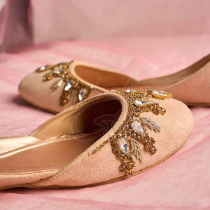 Khussa de Gamuza, Terciopelo y Cuero Sintético, Impermeable, Ligero, Antideslizante, Color Rosa Té, Ecológico y de Alta Calidad para Primavera/Verano - Product Image 6