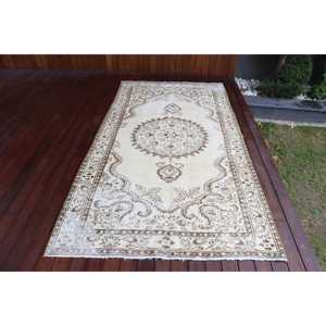 Tapis turc vintage, grand tapis de 4,6 x 8,7 pieds, tapis en laine blanc et marron à pois - Product Image 1