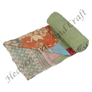 Colcha de Tela de Algodón Indio, Colcha Kantha Índigo, Colcha Reversible India Cosida a Mano, Manta Pesada de Sari Antiguo, Patchwork Pesado - Product Image 1