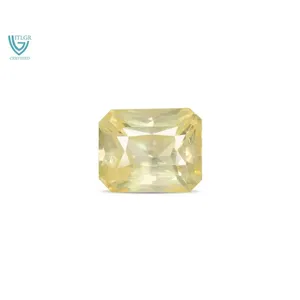 Saphir Jaune Naturel de 6,98 Carats (Pukhraj) - Pierre Précieuse Facettée Taille Émeraude - Product Image 1