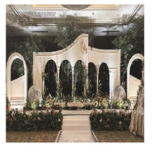 Cadre de porte de mariage occidental Shobha Jain Impex, scène en bois, fabrication à Delhi, Inde - Product Image 1