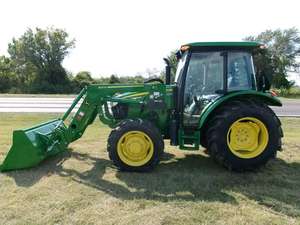 John Deere 5075E en stock, achetez maintenant, livraison rapide, prix de gros disponible, obtenez la meilleure offre aujourd'hui, stock limité, commandez dès maintenant - Product Image 5