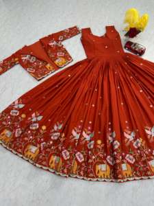 ชุดเดรส Anarkali ออกแบบตามสั่งพร้อมเสื้อคลุมผ้าไหมเครป สินค้าขายส่ง ชุดพื้นเมืองสุดหรูสำหรับผู้หญิง มีจำหน่ายแล้ว - Product Image 5