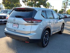 Neatly Used 2024 Ni-ss-a-n Rogue SV FWD Plus Accident Free LHD/RHD <b>Drive</b> - Product Image 2