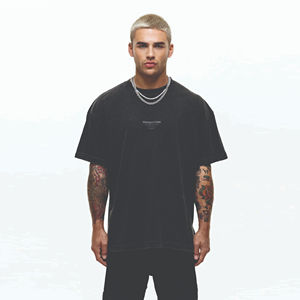 Camiseta de Hombre Moderna, Holgada, 100% Algodón, con Estampado de Letras, Tejido de Punto de Secado Rápido, para un Estilo Urbano Informal, para Uso Diario - Product Image 1