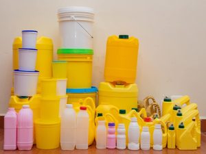 Masterbatch Amarillo de Alta Calidad para Moldeo por Inyección y Película Soplada, Certificado ISO9001, 25 kg/bolsa, Portador LLDPE - Product Image 4