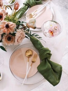 Ensemble de serviettes de table carrées en coton de Noël 100 pièces unies pour mariages cocktails-Décoration de cuisine et de table à manger - Product Image 5