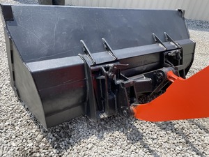 Chargeur sur pneus Kubota R520S 2009-Chargeur compact de 2.5 tonnes avec moteur diesel de 49 CV - Product Image 2