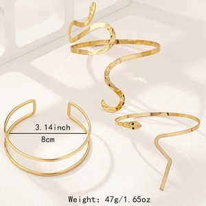 Elegante bracciale aperto in acciaio inossidabile con motivo d'onda in metallo avvolgente con bracciale regolabile con <span class=keywords><strong>braccio</strong></span> a <span class=keywords><strong>serpente</strong></span> gioielli di moda per strada - Product Image 3