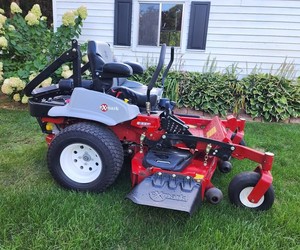 รถตัดหญ้าแบบนั่งขับ เกรดอุตสาหกรรม ราคาดีที่สุด เครื่องยนต์ 2 จังหวะ น้ำมันเบนซิน/แก๊สโซลีน ปรับความเร็วได้ ที่จับพับได้ ขายส่ง - Product Image 3