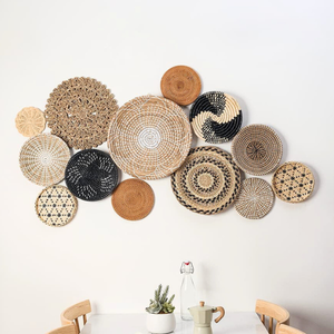 Boho Cesta de pared Decoración Seagrass Rattan Mimbre Decoración de pared Redondo Hecho a mano Colgante Rústico Cesta de pared Set Hecho por Vietnam Amazon - Product Image 2