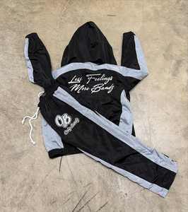 Chaqueta ligera en blanco personalizada al por mayor, pantalones de chándal cortavientos, trajes, ropa de calle, conjunto de chándal cortavientos de nailon con cremallera - Product Image 5