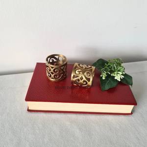 Porte-serviettes en métal de luxe, design moderne écologique pour mariage et cadeaux, taille et forme personnalisables - Product Image 5