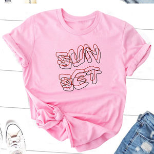 T-shirt personnalisé pour femme avec étiquette gratuite et étiquettes pivotantes Méthode d'impression numérique couleur en option - Product Image 1