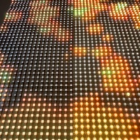 Écran LED en maille vidéo XQD personnalisé P50 SPI RGB WS2811 étanche, polyvalent pour affichage intérieur/extérieur et ascenseurs