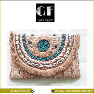 Bolso de mano de yute hecho a mano de alta calidad para mujer con borla de concha de cuentas cierre de cremallera larga Forro de algodón bordado de La India - Product Image 2