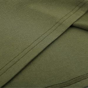 Vente en gros de nouveau pull à col rond épais pour hommes de qualité professionnelle en polyester de couleur unie motif de saison d'hiver - Product Image 4