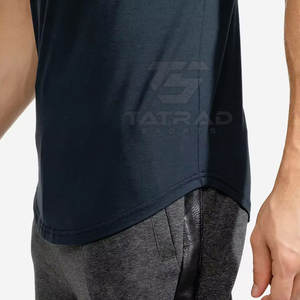 T-shirts de sport pour hommes en coton 100% - Vêtements de sport légers, séchage rapide et respirant, haute qualité, fabriqués au Pakistan - Product Image 5