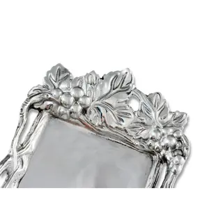 Bandeja Decorativa de Aluminio Hecha a Mano, Diseño Costero, Forma Irregular, Patrón Vertical, Multifuncional, Bandeja para Servir en Navidad ZAHID - Product Image 4