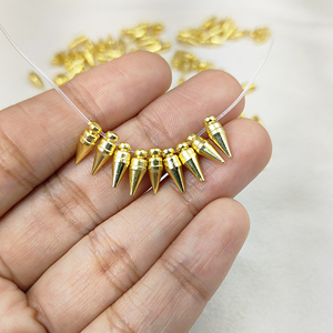 Perles de recherche en métal plaqué or Breloques Spike Perles en laiton pour composants de bijoux Grossiste Pendentif en métal pour la fabrication de bijoux - Product Image 1
