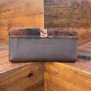 Cartera de piel auténtica de piel de vaca para mujer, fundas de teléfono con estilo, novedad, superventas, carteras de cuero con estampado en relieve occidental - Product Image 5