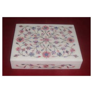 Boîtes en marbre blanc pur avec incrustations de nacre rose, finition soignée et surface brillante - Product Image 1