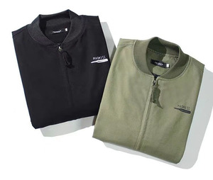 เสื้อแจ็คเก็ตบอมเบอร์ผู้ชายไซส์ใหญ่ คุณภาพสูง กันน้ำ กันลม สำหรับฤดูหนาว แบบสองด้าน สั่งผลิตได้ตามแบบ (OEM) ปรับแต่งสี/โลโก้/มีฮู้ดได้ - Product Image 2