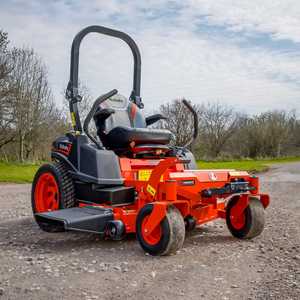 Meilleur Tracteur Tondeuse Kubota d'Occasion Disponible 4x4 pour l'Entretien des Pelouses à Vendre - Product Image 1