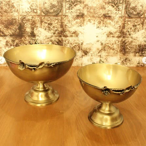 ชามตกแต่งลายใบไม้ ดีไซน์ใหม่ล่าสุด รูปทรงใบไม้ ทำจากอะลูมิเนียมเคลือบทองโบราณ คุณภาพพรีเมียม ลายใบไม้สุดพิเศษ โดดเด่นไม่เหมือนใคร - Product Image 3