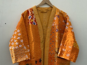 Chaquetas acolchadas Kantha de algodón hechas a mano para mujer, abrigo largo con diseño de retales múltiples, chaquetas de tamaño libre para invierno, bata cosida a mano - Product Image 2