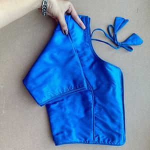 Vente chaude Meilleur Tissu Couleur Incroyable Pattu Soie Blouse Plaine Fournisseur Indien Et Exportateur Au Taux Le Plus Bas - Product Image 1