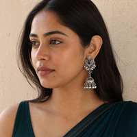 Parure de boucles d'oreilles de luxe bohèmes tribales multicouches en alliage de zinc avec perles, motif géométrique ajouré en forme de fleur, idéale pour les fêtes et les cadeaux.