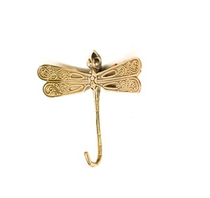 Crochet et support mural plaqué or en forme de feuilles de qualité supérieure avec design et emballage personnalisés - Product Image 3