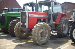 Tracteur Massey Ferguson 2245 d'occasion avec composants essentiels - Pompe et roulement - À vendre - Product Image 4