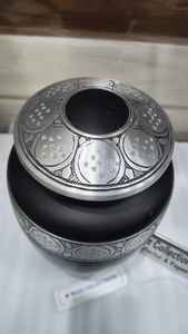 Urnas Metálicas Ecológicas Resistentes a la Intemperie para Jardines Conmemorativos al Aire Libre, Tamaño y Color Personalizables, Garantía de 2 Años, Venta al Por Mayor - Product Image 5