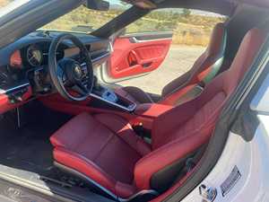 2024 911 Tar Ga 4 GTS AWD Turbo R18 Voiture à faible kilométrage Boîte de vitesses automatique Volant à gauche Essence/Pétrole État neuf - Product Image 5