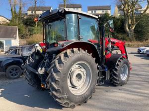 Chargeur original d'occasion Massey Ferguson 5712M disponible Tracteur Massey Ferguson à bas prix à vendre - Product Image 6